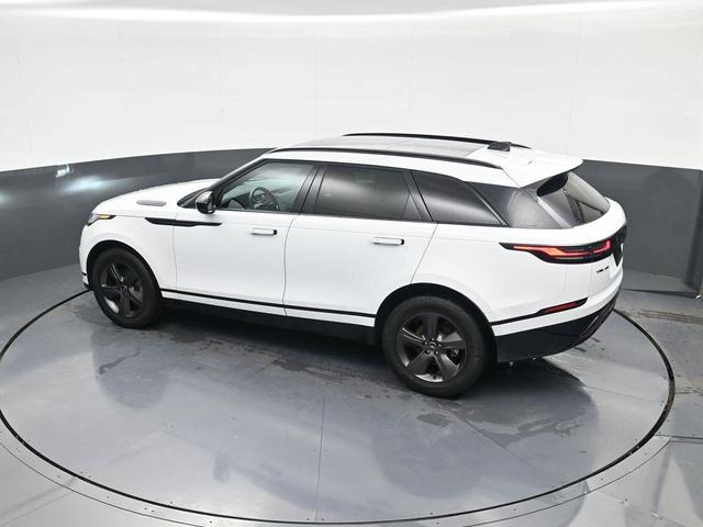 Photo of 2025 Ostuni Pearl White Metallic Land Rover Range Rover Velar