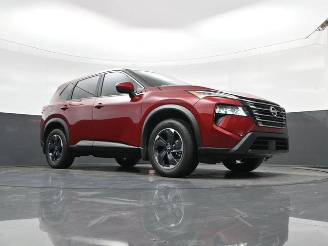 Photo of 2025 Scarlet Ember Tintcoat Nissan Rogue