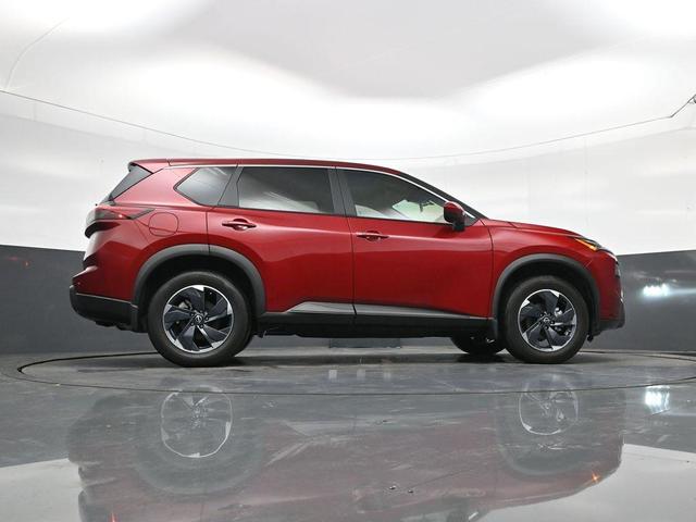 Photo of 2025 Scarlet Ember Tintcoat Nissan Rogue