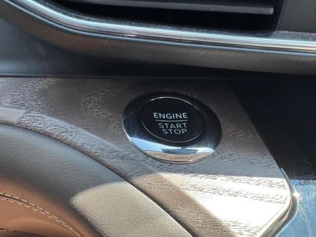 Photo of 2022 Agate Black Metallic Ford Explorer
