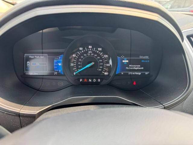Photo of 2023 Atlas Blue Metallic Ford Edge