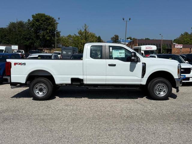 Photo of 2026 Oxford White Ford F-250