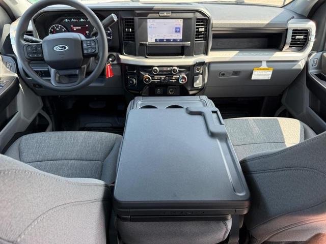 Photo of 2026 Oxford White Ford F-250