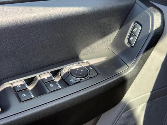 Photo of 2026 Oxford White Ford F-250