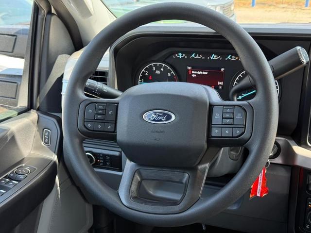 Photo of 2026 Oxford White Ford F-250