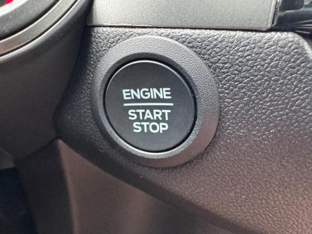 Photo of 2025 Agate Black Metallic Ford Escape