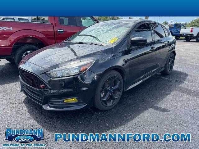 Photo of 2018 Shadow Black Ford Focus ST