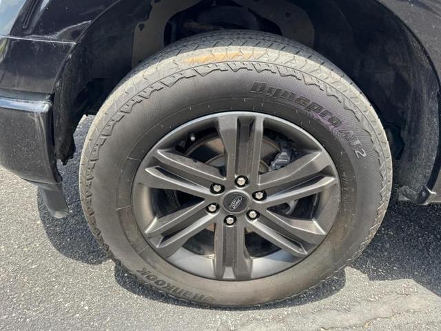 Photo of 2022 Agate Black Metallic Ford F-150
