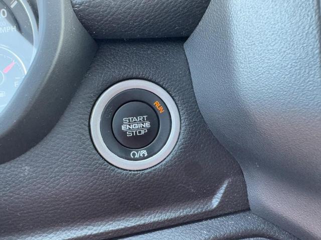 Photo of 2025 Bright White Clearcoat RAM 1500