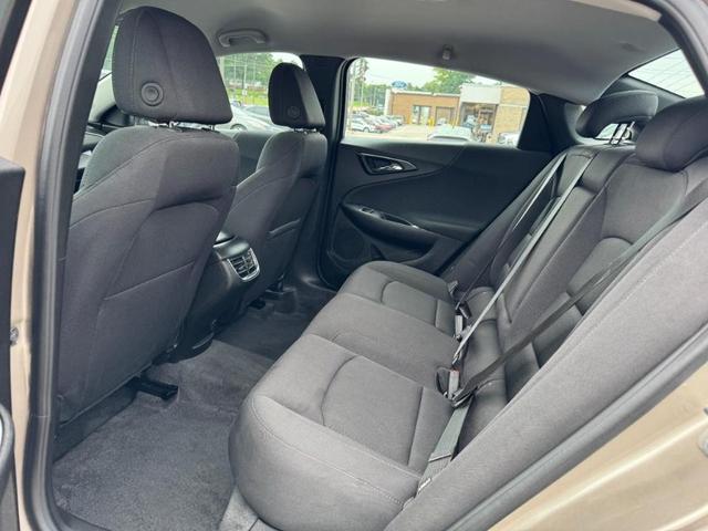 Photo of 2024 Mineral Gray Metallic Chevrolet Malibu