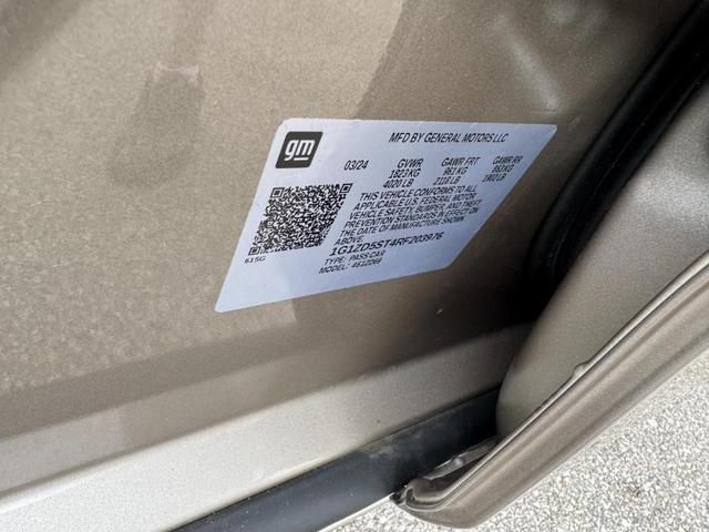 Photo of 2024 Mineral Gray Metallic Chevrolet Malibu