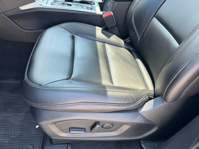 Photo of 2023 Atlas Blue Metallic Ford Explorer