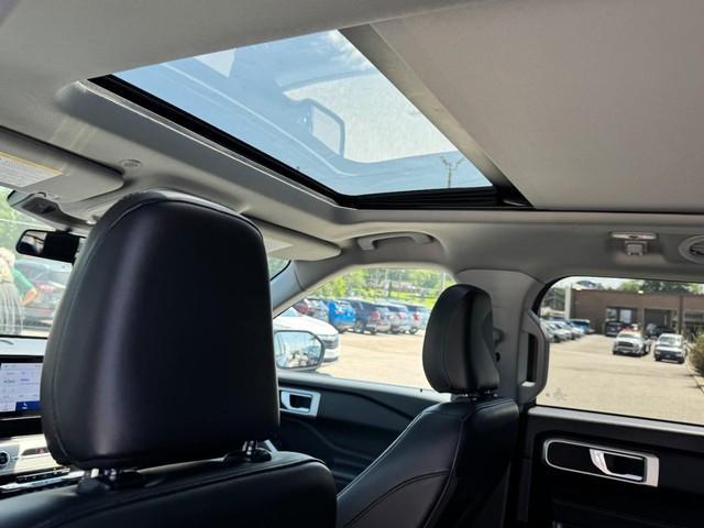 Photo of 2023 Atlas Blue Metallic Ford Explorer