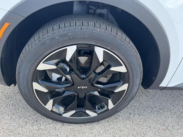 Photo of 2025 Glacial White Pearl Kia Sorento