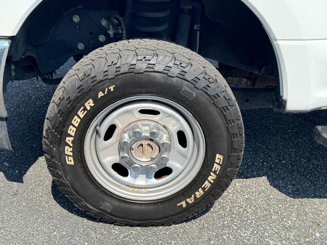 Photo of 2017 Oxford White Ford F-350