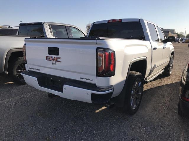 Photo of 2016 White Frost Tricoat GMC Sierra 1500