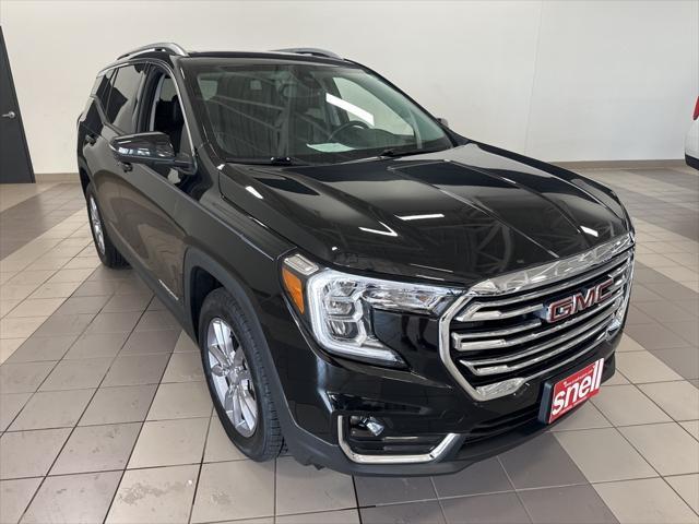Photo of 2022 Ebony Twilight Metallic GMC Terrain