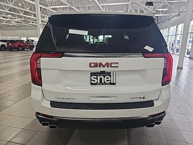 Photo of 2025 Summit White GMC Yukon