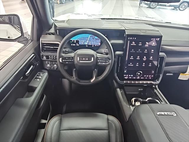 Photo of 2025 Summit White GMC Yukon