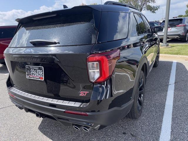 Photo of 2024 Agate Black Metallic Ford Explorer