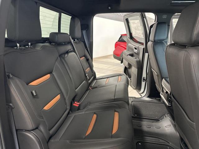 Photo of 2025 Summit White GMC Sierra 1500