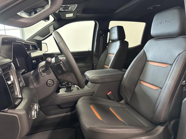 Photo of 2025 Summit White GMC Sierra 1500