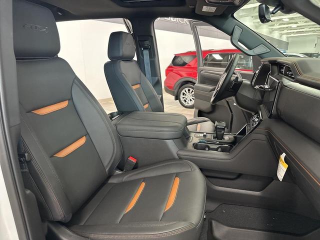 Photo of 2025 Summit White GMC Sierra 1500