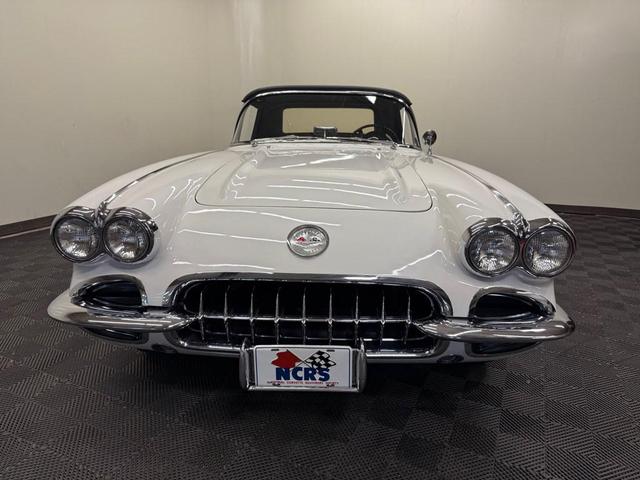 Photo of 1959 WHITE Chevrolet Corvette