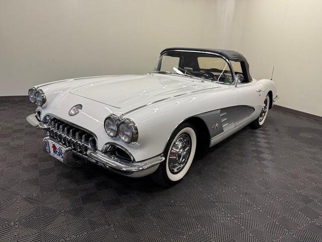 Photo of 1959 WHITE Chevrolet Corvette