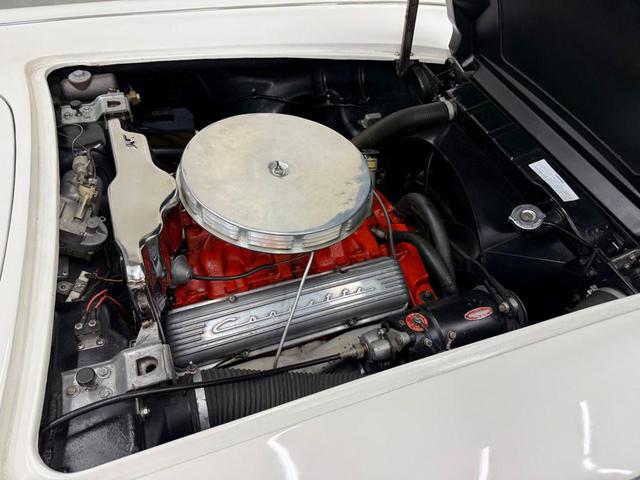 Photo of 1959 WHITE Chevrolet Corvette