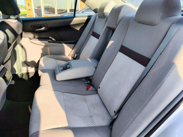Photo of 2012 Classic Silver Metallic Toyota Camry