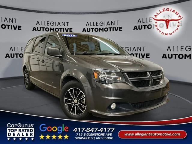 Photo of 2019 Granite Pearlcoat Dodge Grand Caravan