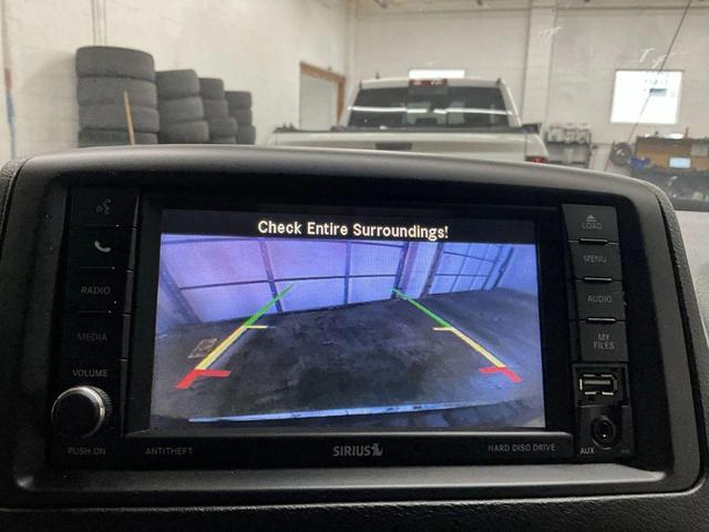 Photo of 2019 Granite Pearlcoat Dodge Grand Caravan