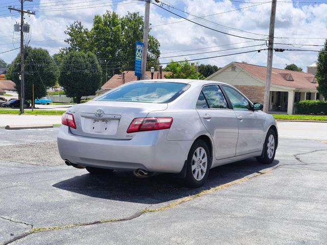 Photo of 2007 Titanium Metallic Toyota Camry