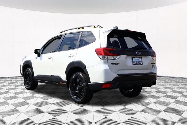 Photo of 2024 Crystal White Pearl Subaru Forester