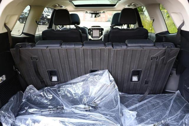 Photo of 2024 Autumn Green Metallic Subaru Ascent