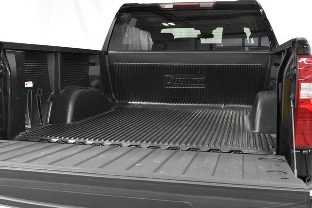 Photo of 2023 Black Chevrolet Silverado 1500