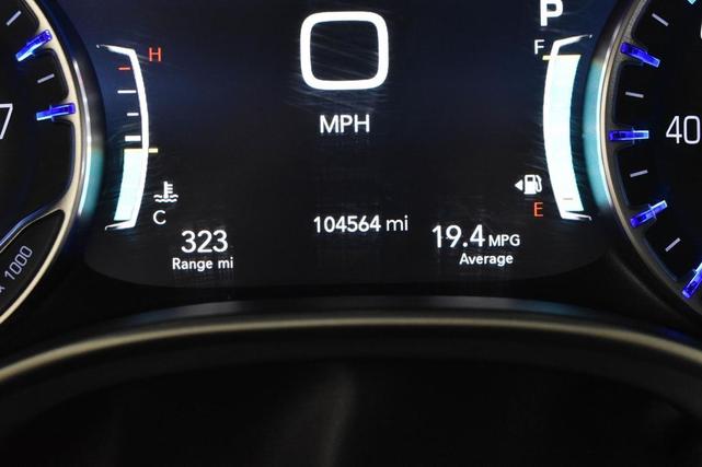 Photo of 2021 Bright White Clearcoat Chrysler Pacifica
