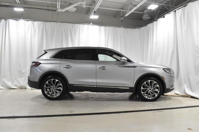 Photo of 2023 Silver Radiance Metallic Clearcoat Lincoln Nautilus