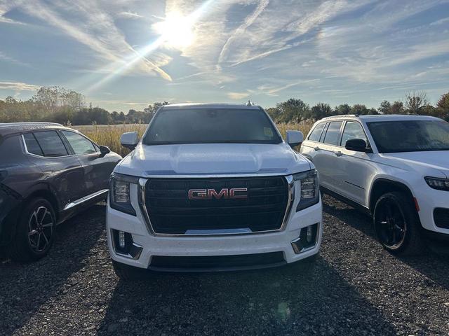 Photo of 2022 Summit White GMC Yukon