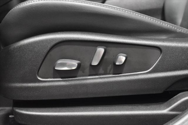 Photo of 2023 Argent Silver Metallic Cadillac XT6