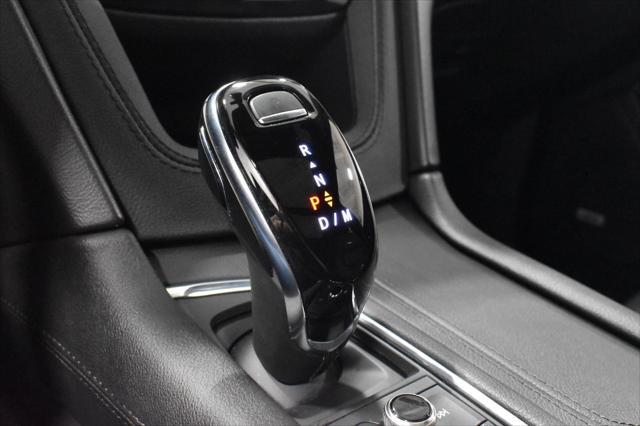 Photo of 2023 Argent Silver Metallic Cadillac XT6