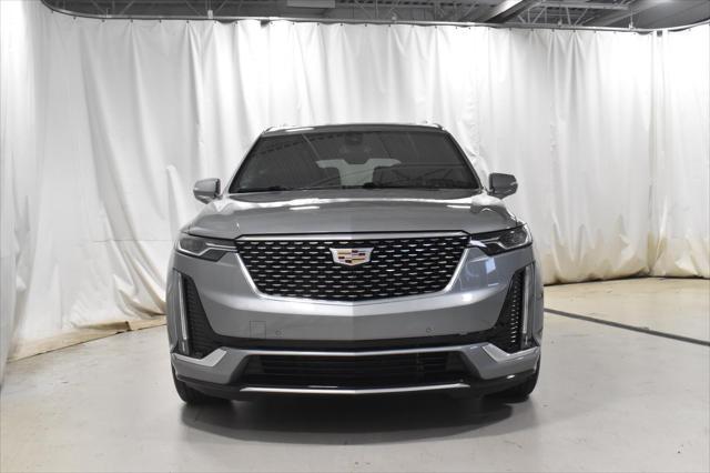 Photo of 2023 Argent Silver Metallic Cadillac XT6