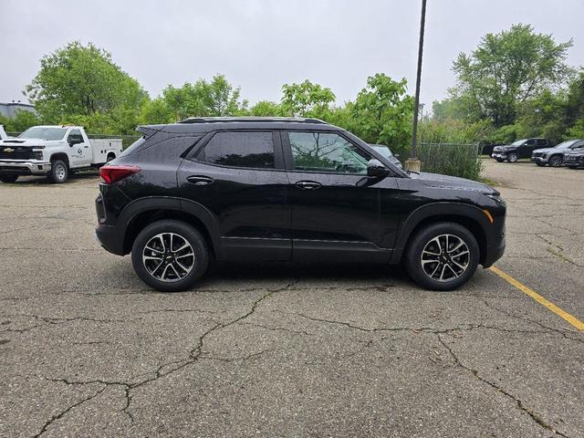 Photo of 2026 Mosaic Black Metallic Chevrolet Trailblazer