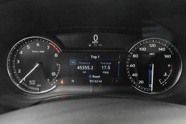 Photo of 2021 Crystal White Tricoat Cadillac XT6