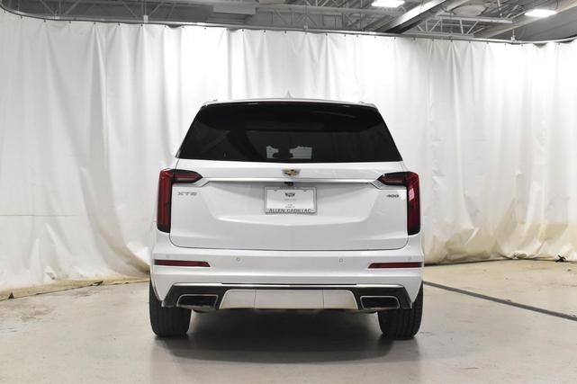 Photo of 2021 Crystal White Tricoat Cadillac XT6