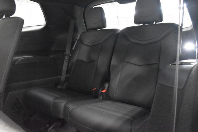Photo of 2021 Crystal White Tricoat Cadillac XT6
