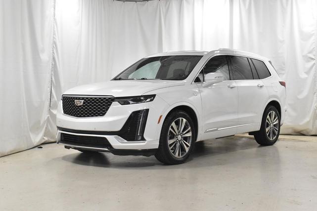 Photo of 2021 Crystal White Tricoat Cadillac XT6