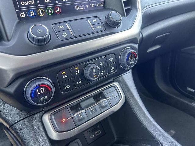 Photo of 2023 White Frost Tricoat GMC Acadia