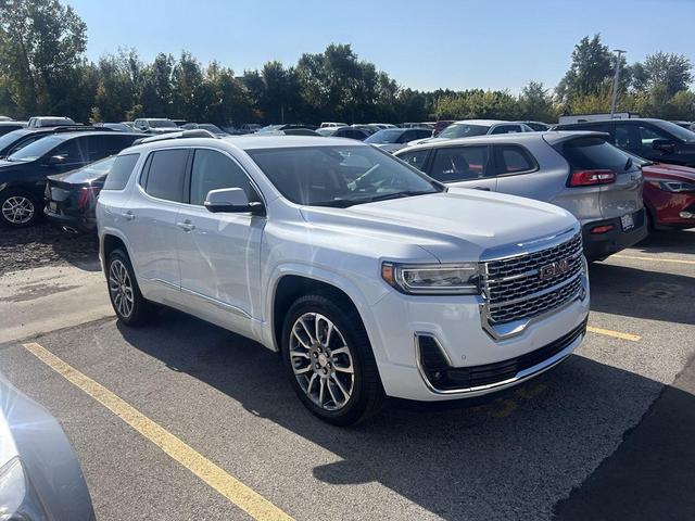 Photo of 2023 White Frost Tricoat GMC Acadia
